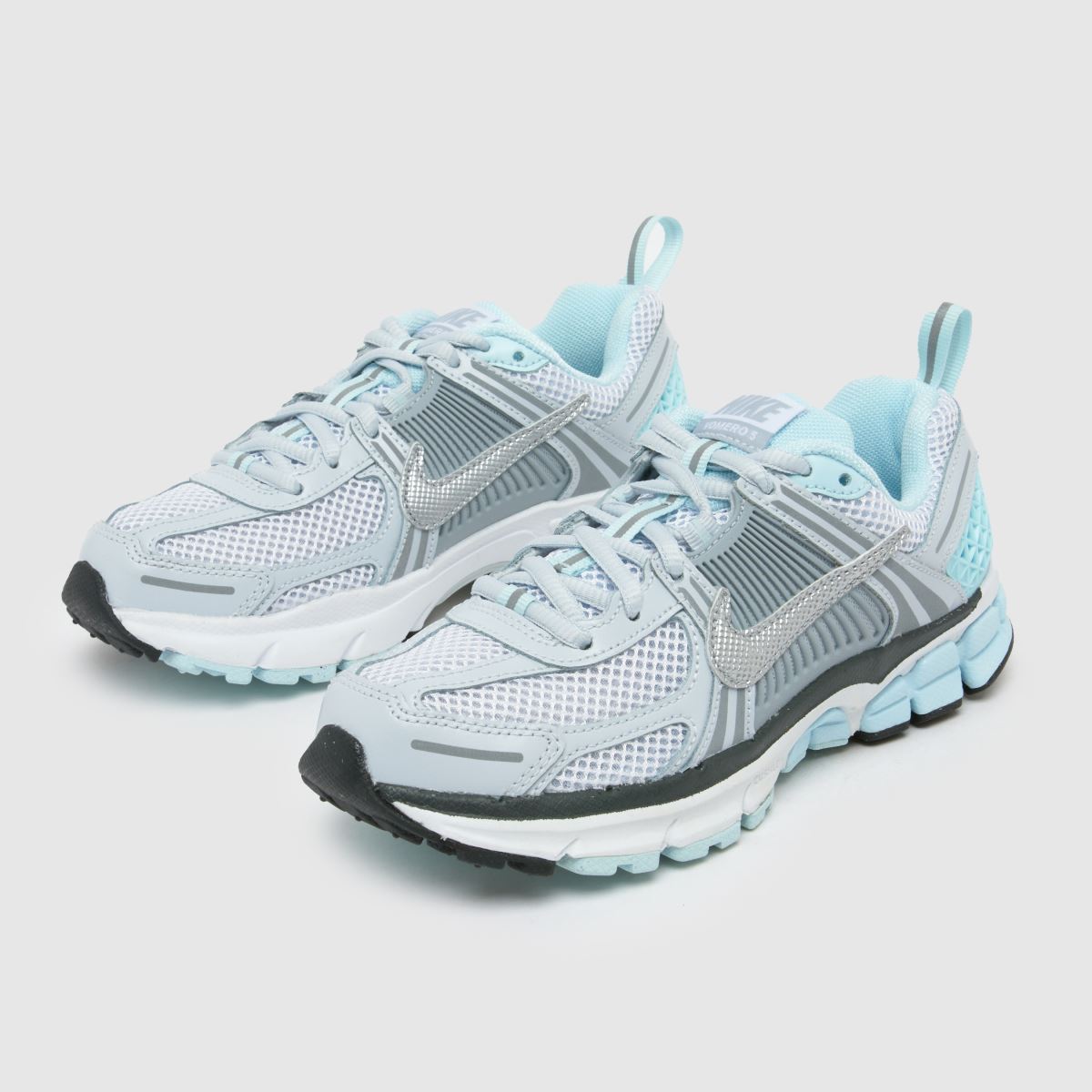 Nike ljusgrå Vomero 5 flickor ungdomsskor