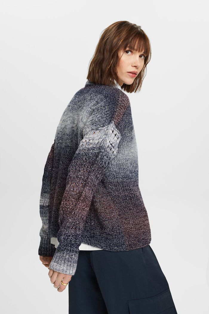 Offen gestrickter Dégradé-Pullover mit Stehkragen