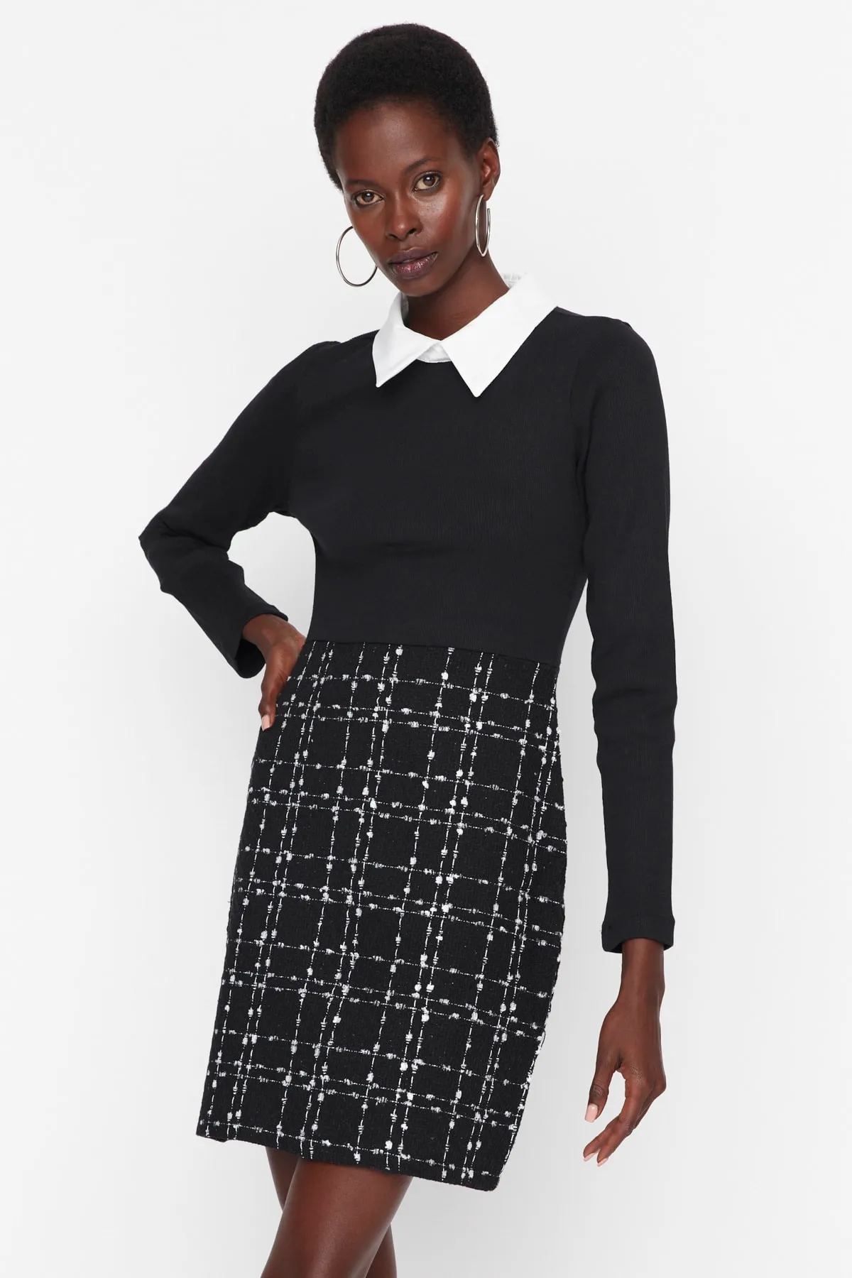Trendyol Collection  Schwarzes Tweed-Webkleid TWOAW21EL0454