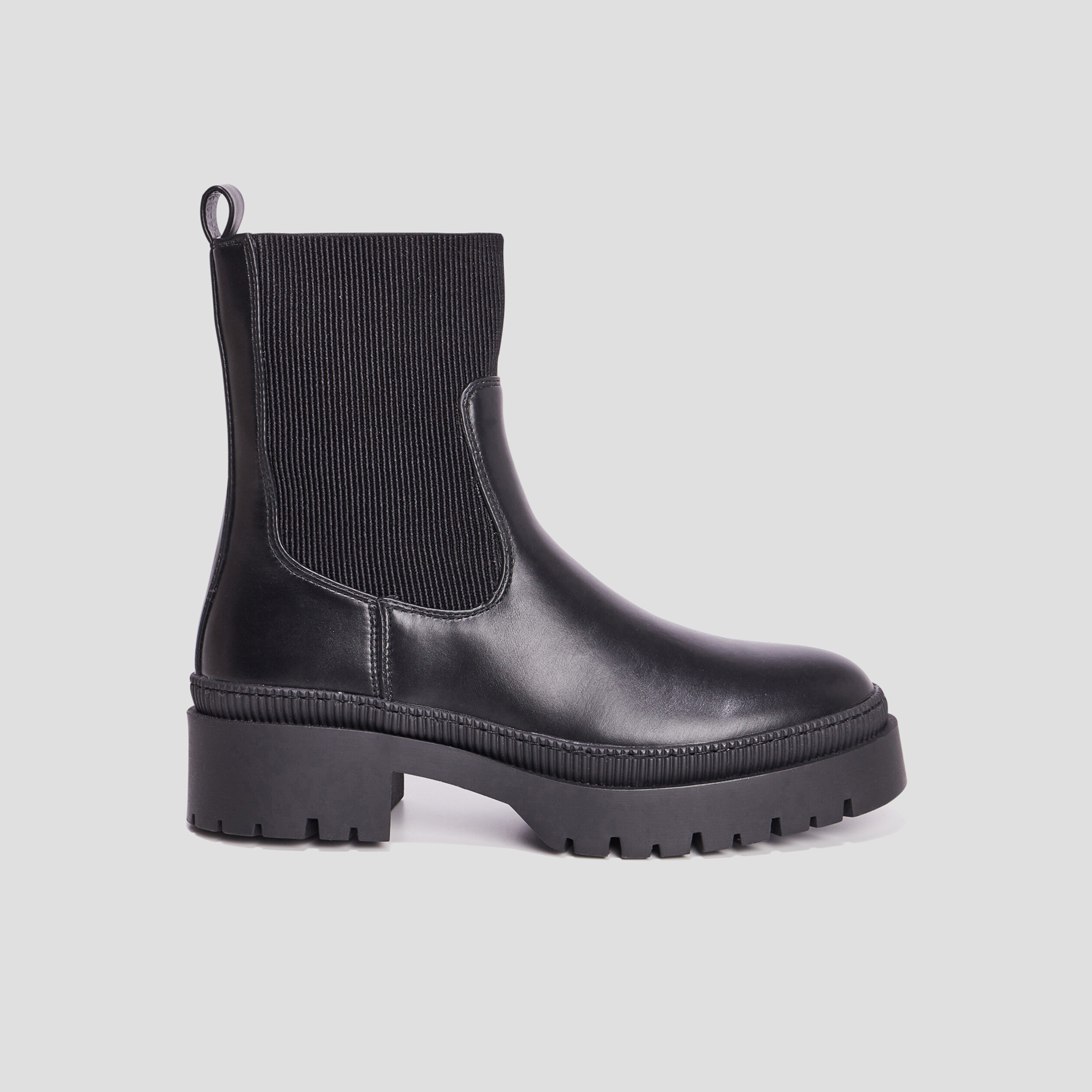 Bottines ranger crantées noir femme | La Halle