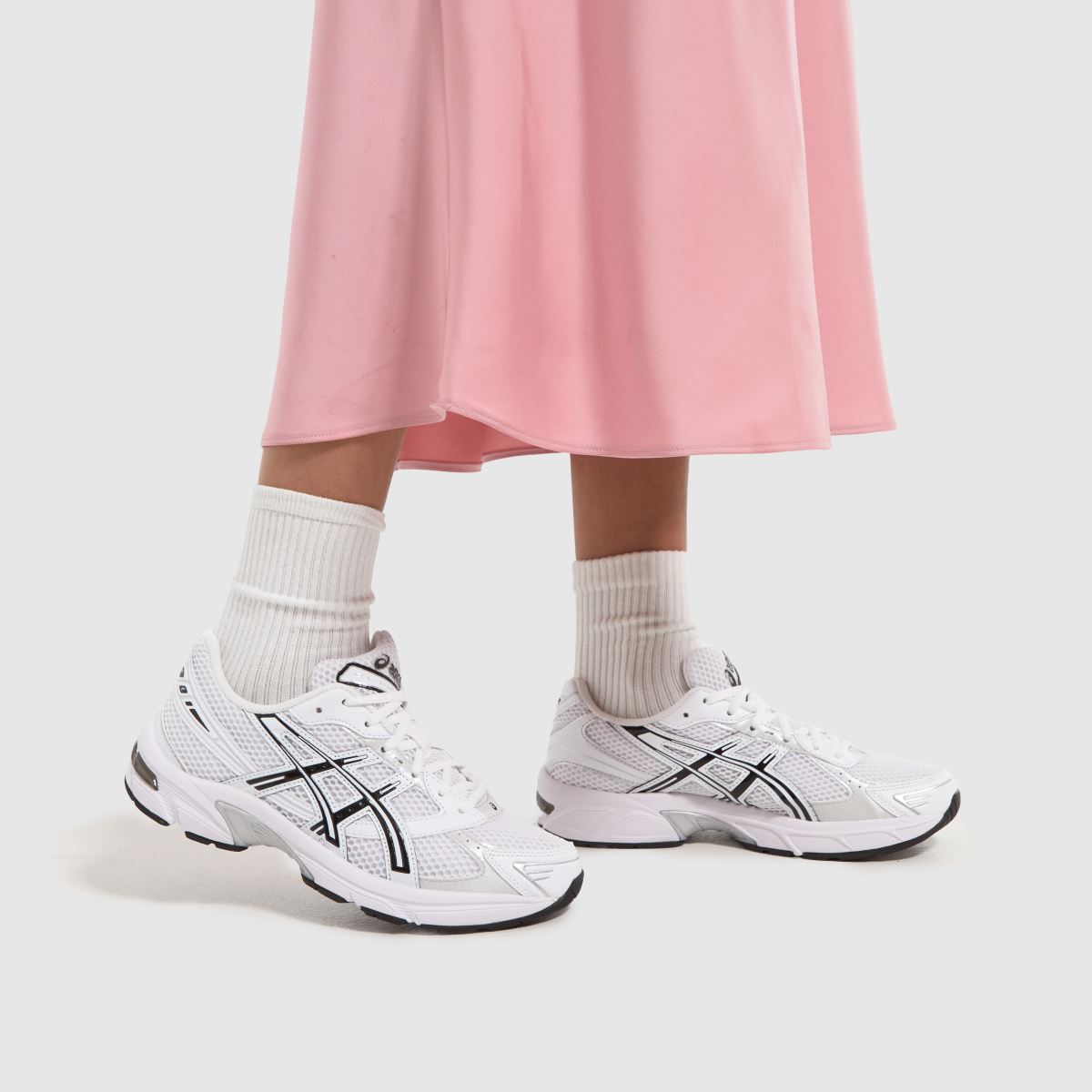 ASICS gel-1130 träningsskor i vitt och svart