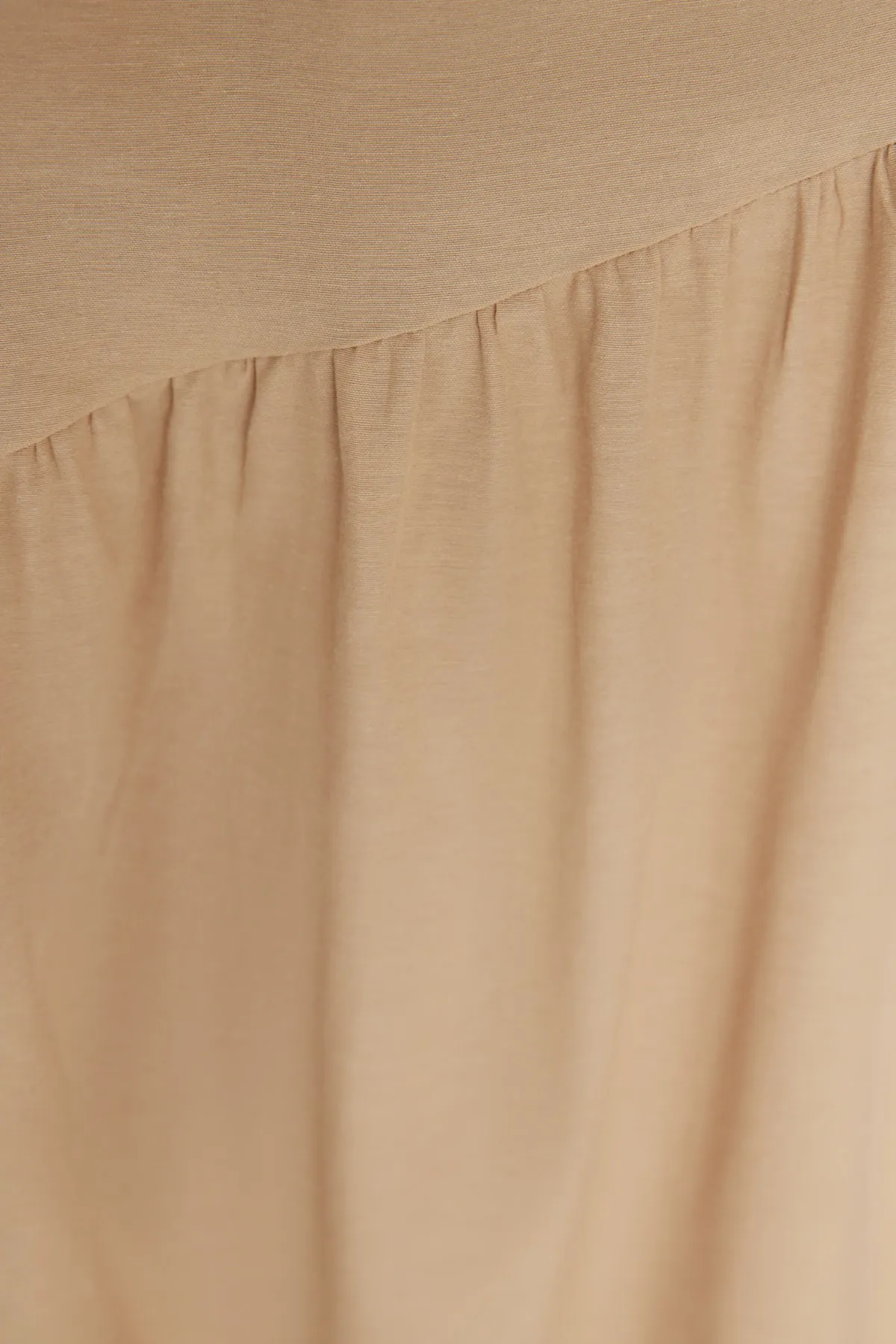 Trendyol Modest  Nerzfarbenes, detailliertes, weit geschnittenes Baumwollkleid mit Raffungen TCTSS21EL3470