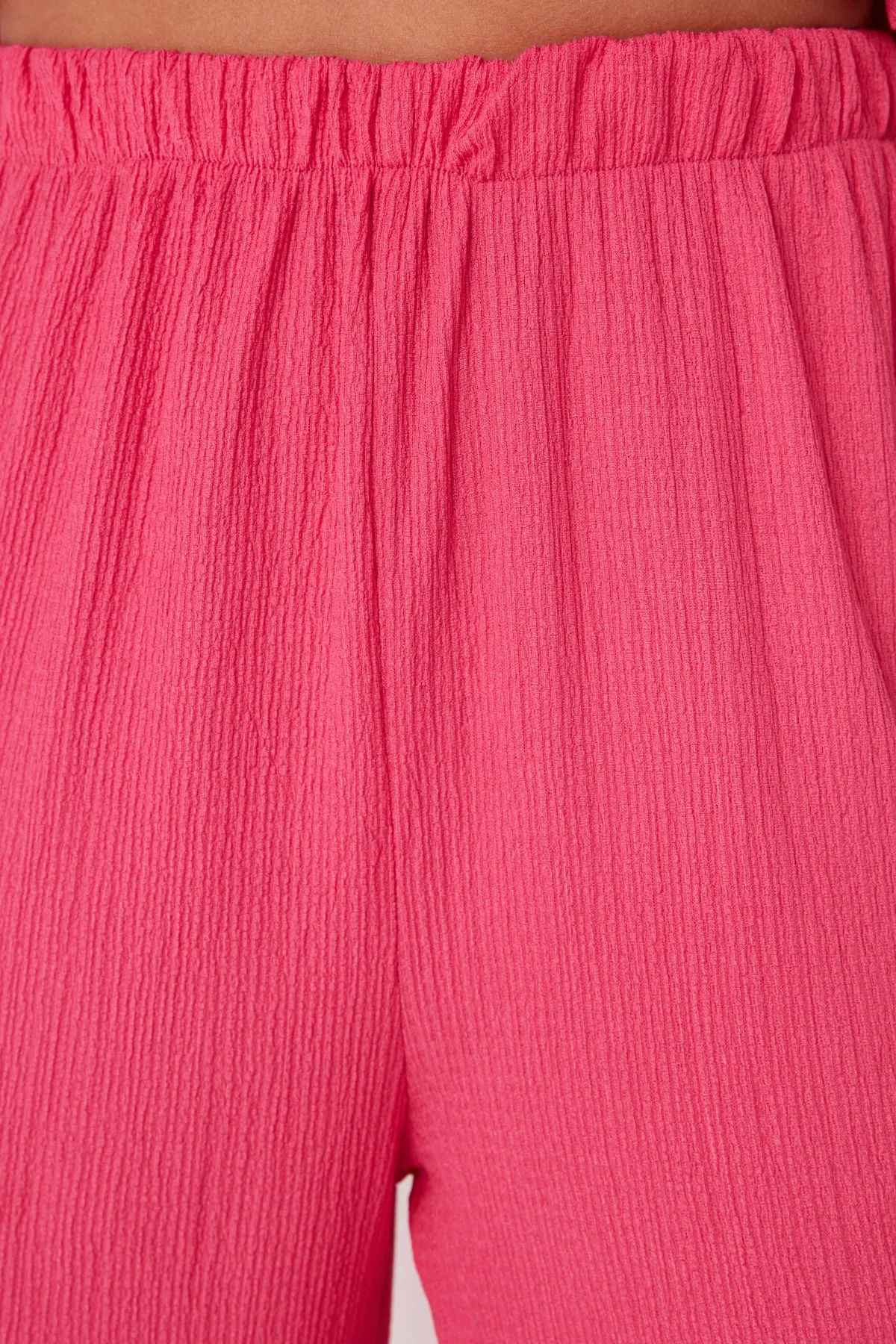 Trendyol Collection  Rosa gewebtes Rüschenblusen-Hosen-Set TBESS23AU00113