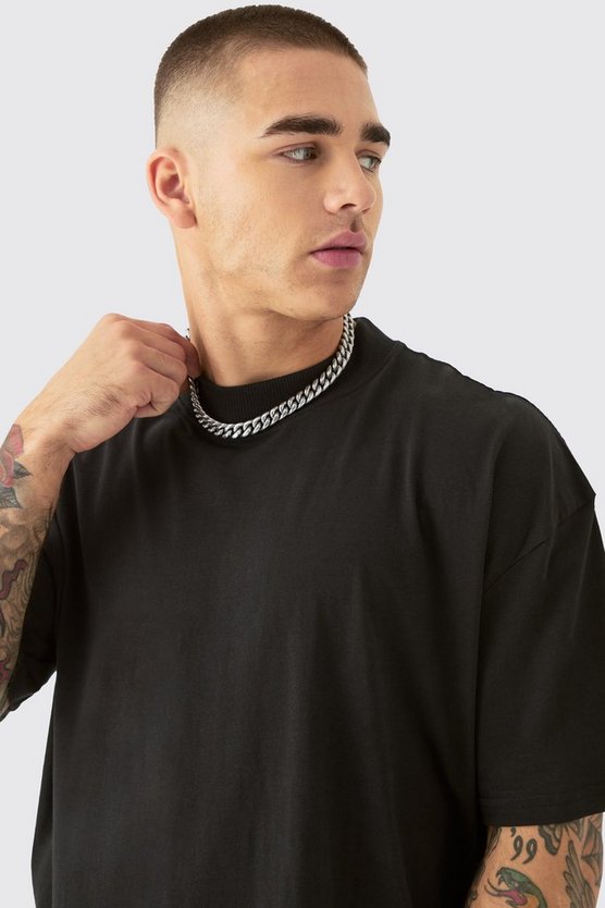 Oversized Extended Neck Capri Back Print T-shirt