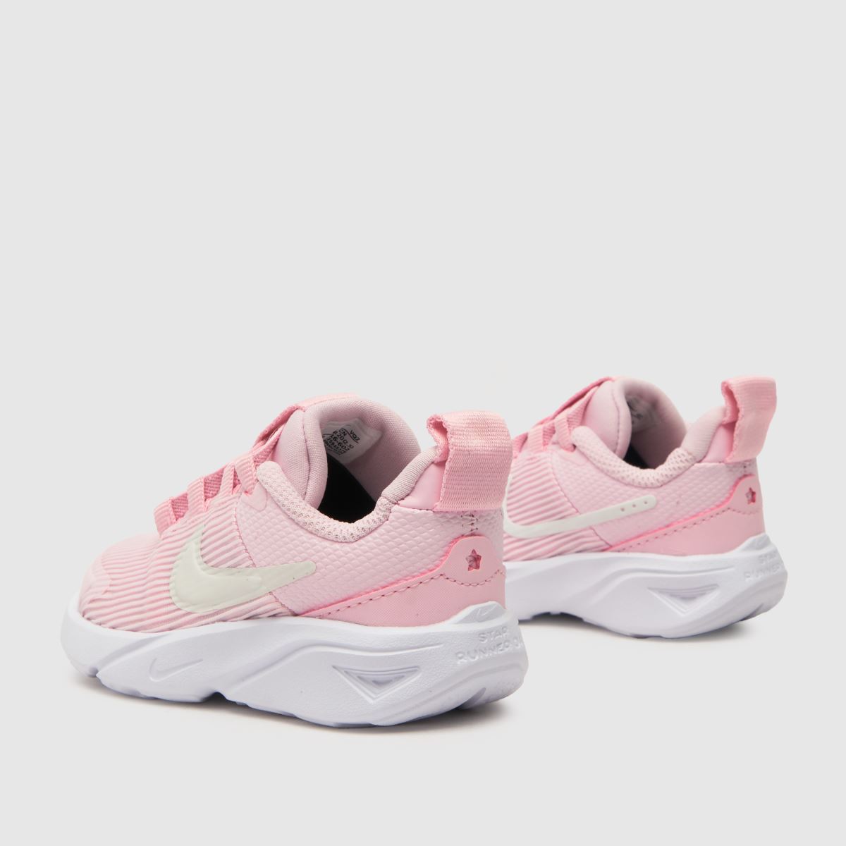 Nike Star Runner 4 kislány cipő