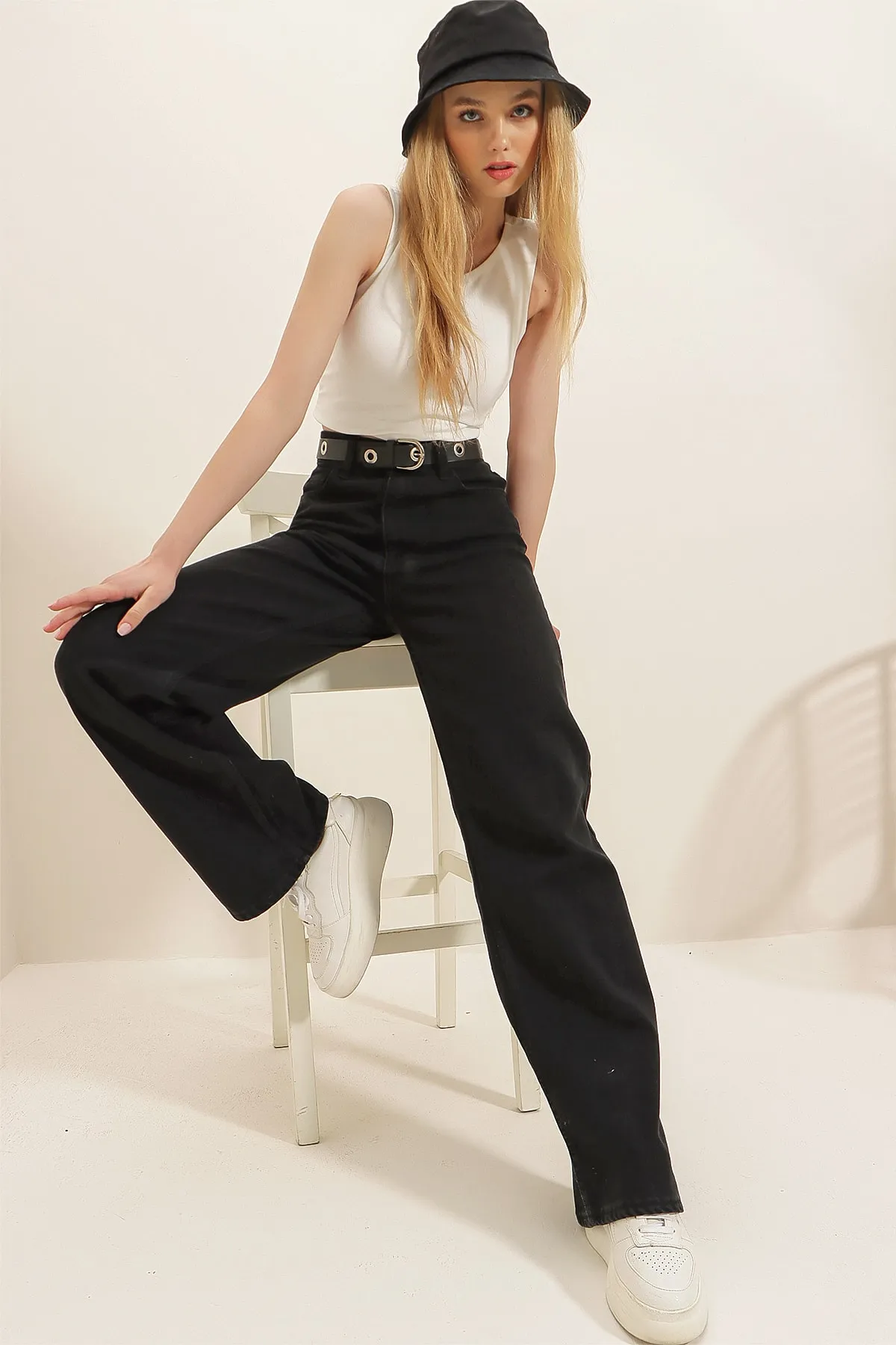 Trend Alaçatı Stili  Jeans - Schwarz - Wide Leg