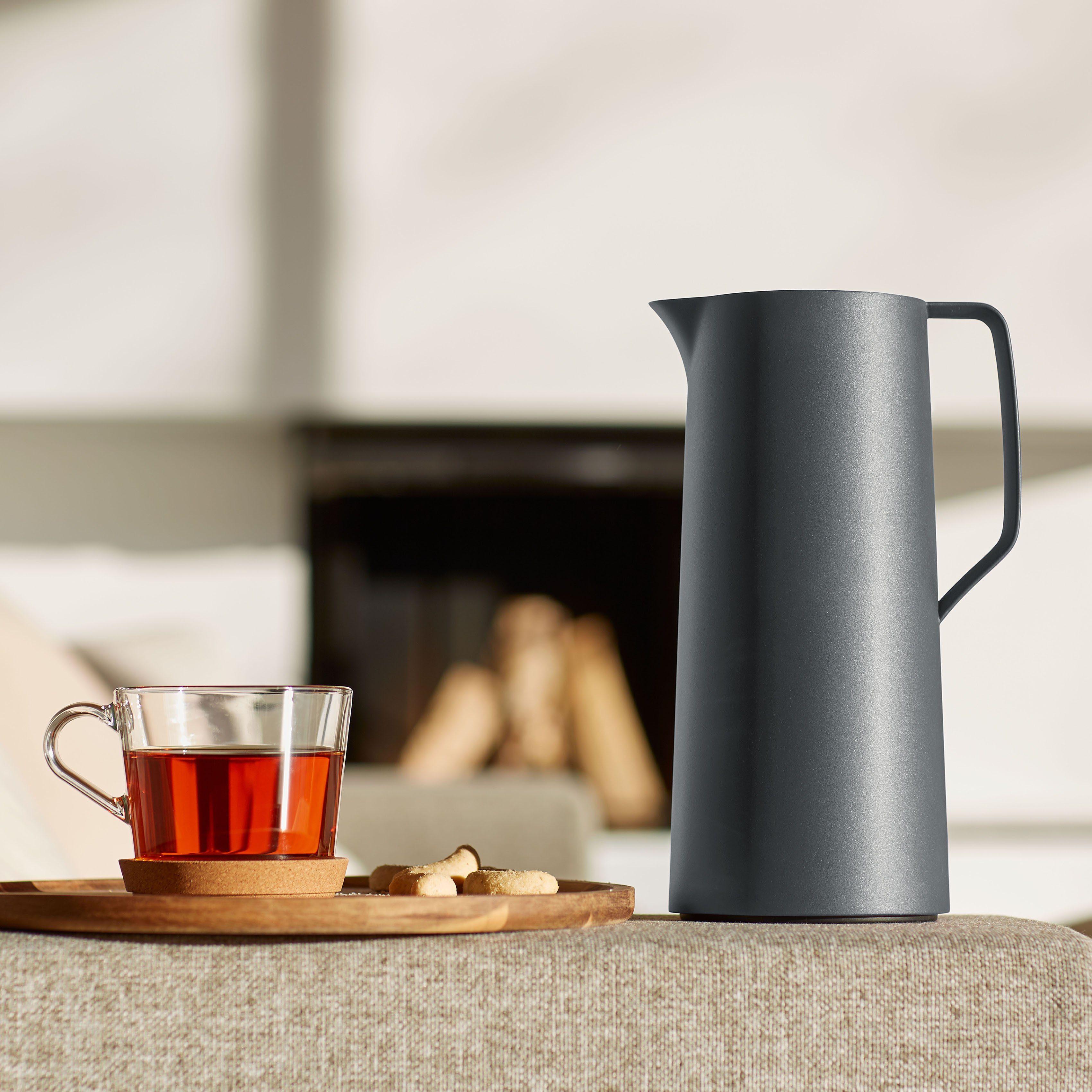 Emsa Isolierkanne Motiva, 1 l, Quick-Press-Deckel, Einhandbedienung, 12h warm/24h kalt, Glaskolben