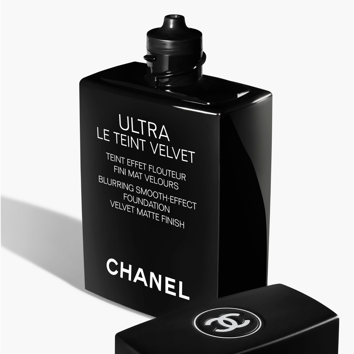 CHANEL VELVET ULTRALETT OG LANGVARIG FORMEL