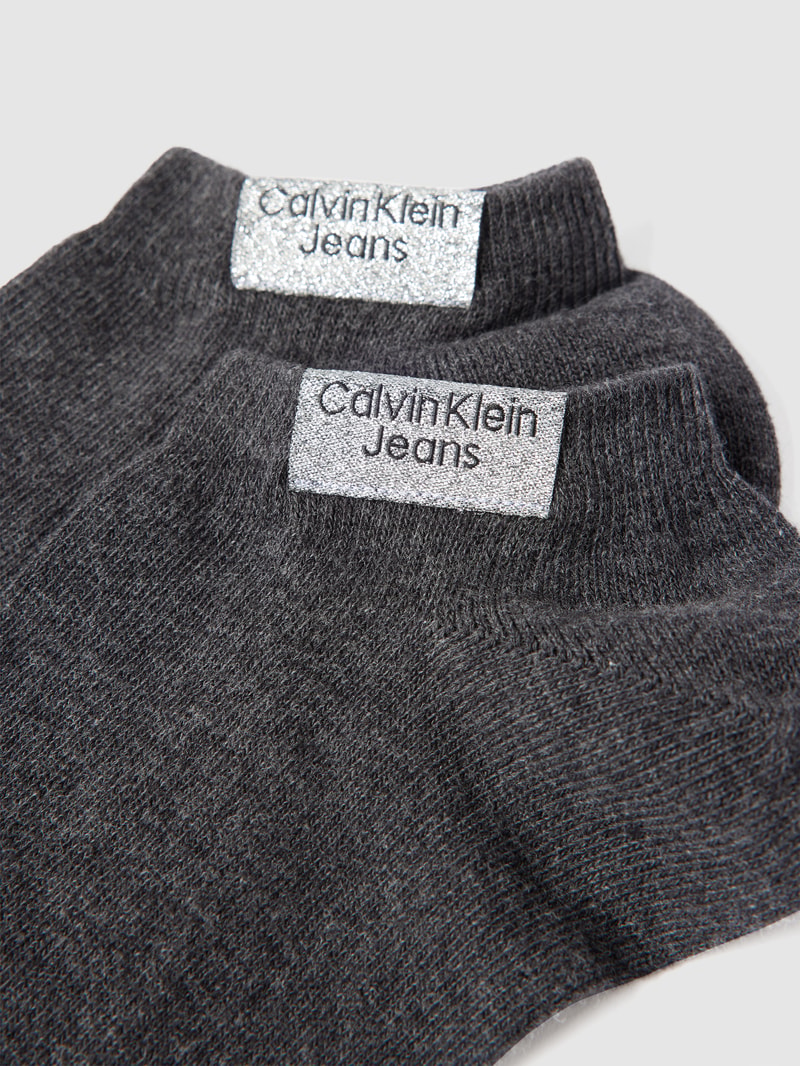 Sneakersocken mit Bio-Baumwoll-Anteil in dunkelgrau