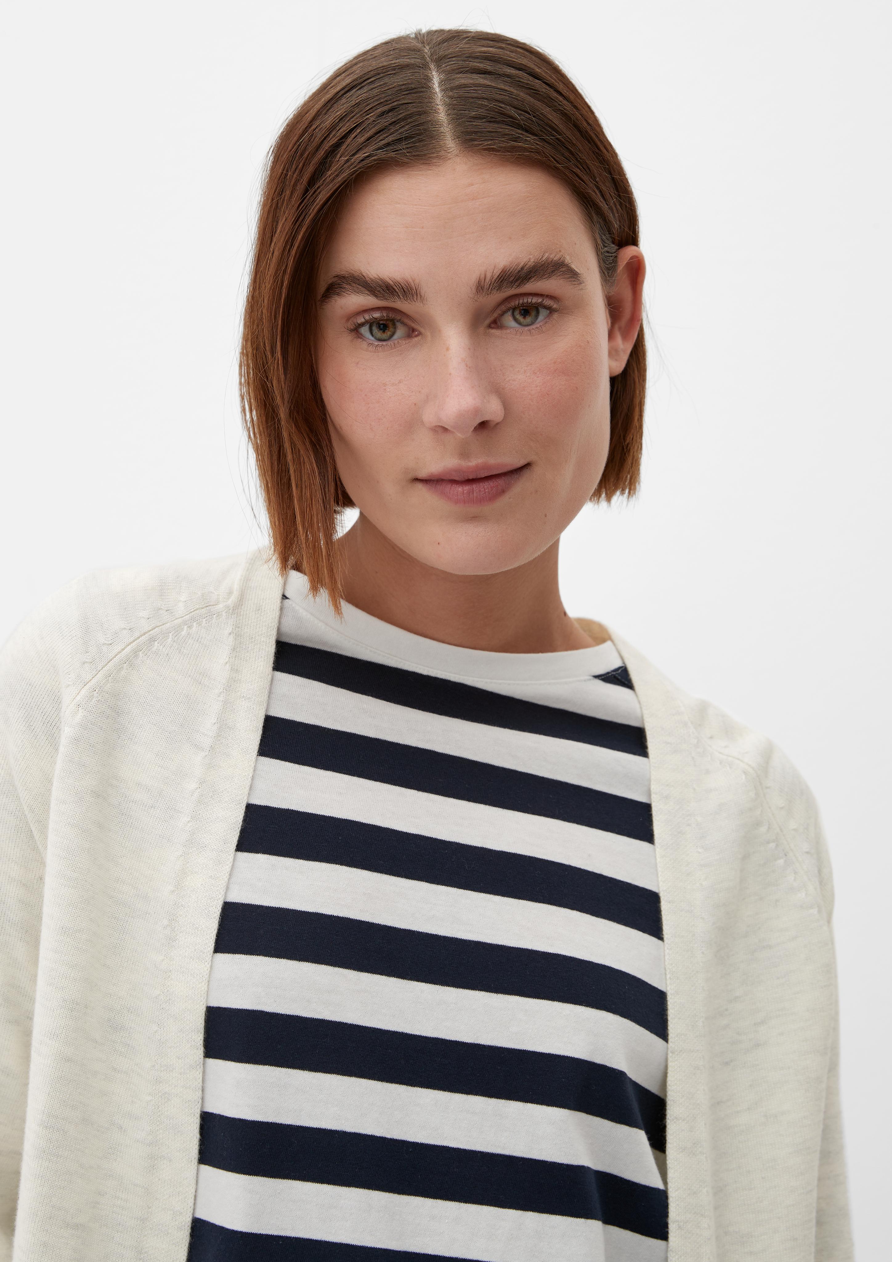Strickjacke aus Viskosemix  2130013-02W0