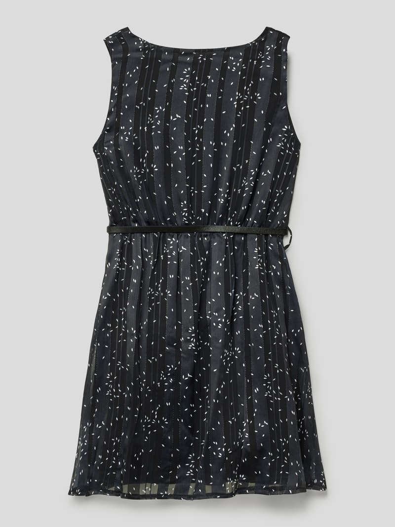Kleid mit Plisseefalten in schwarz
