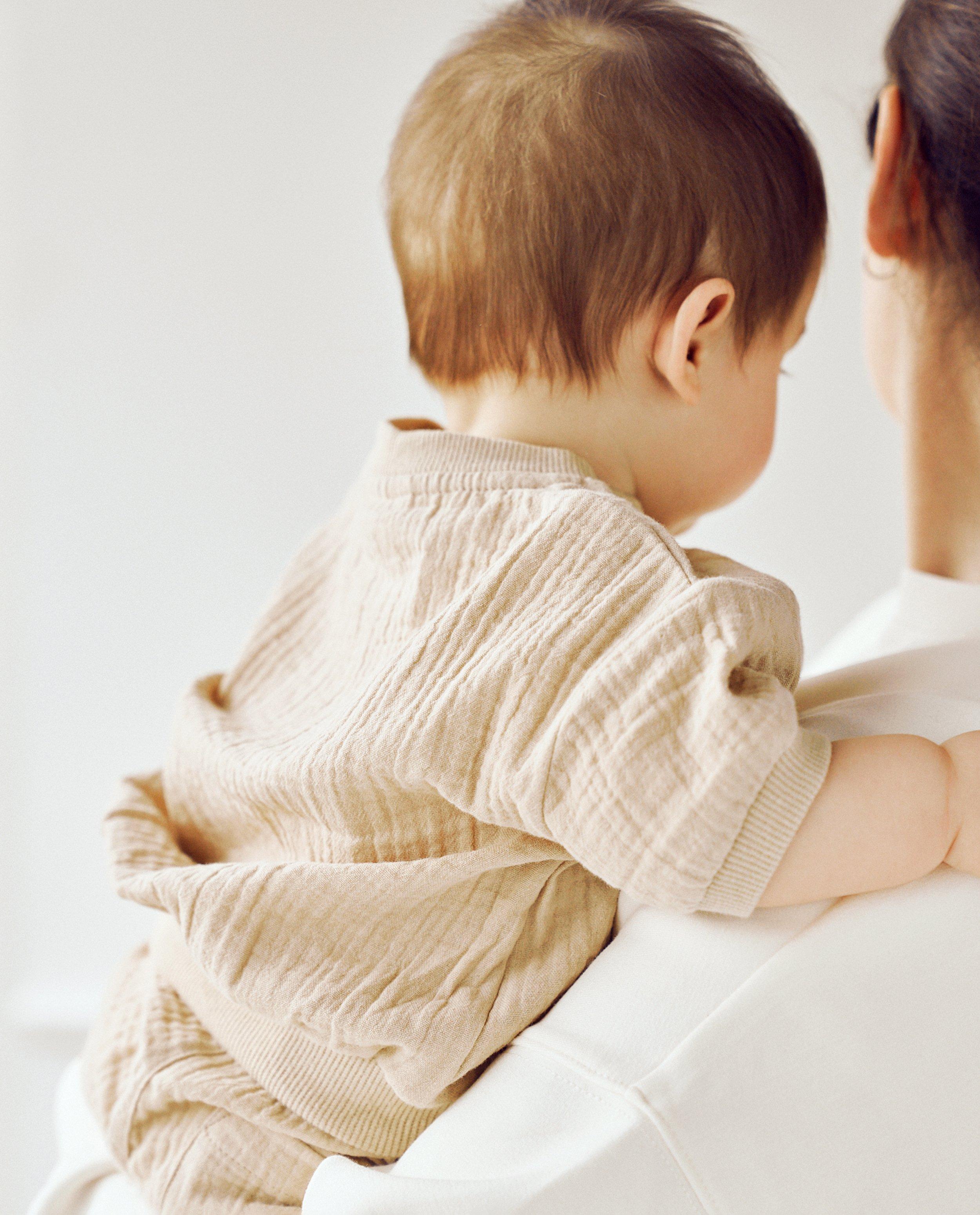 Tricou Cuddles and Smiles van tetra bej