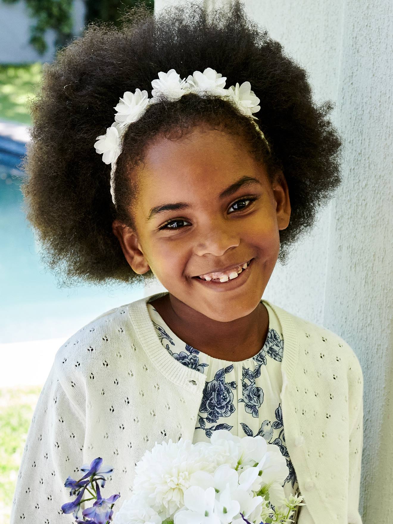 Headband tressé avec fleurs en tulle blanc