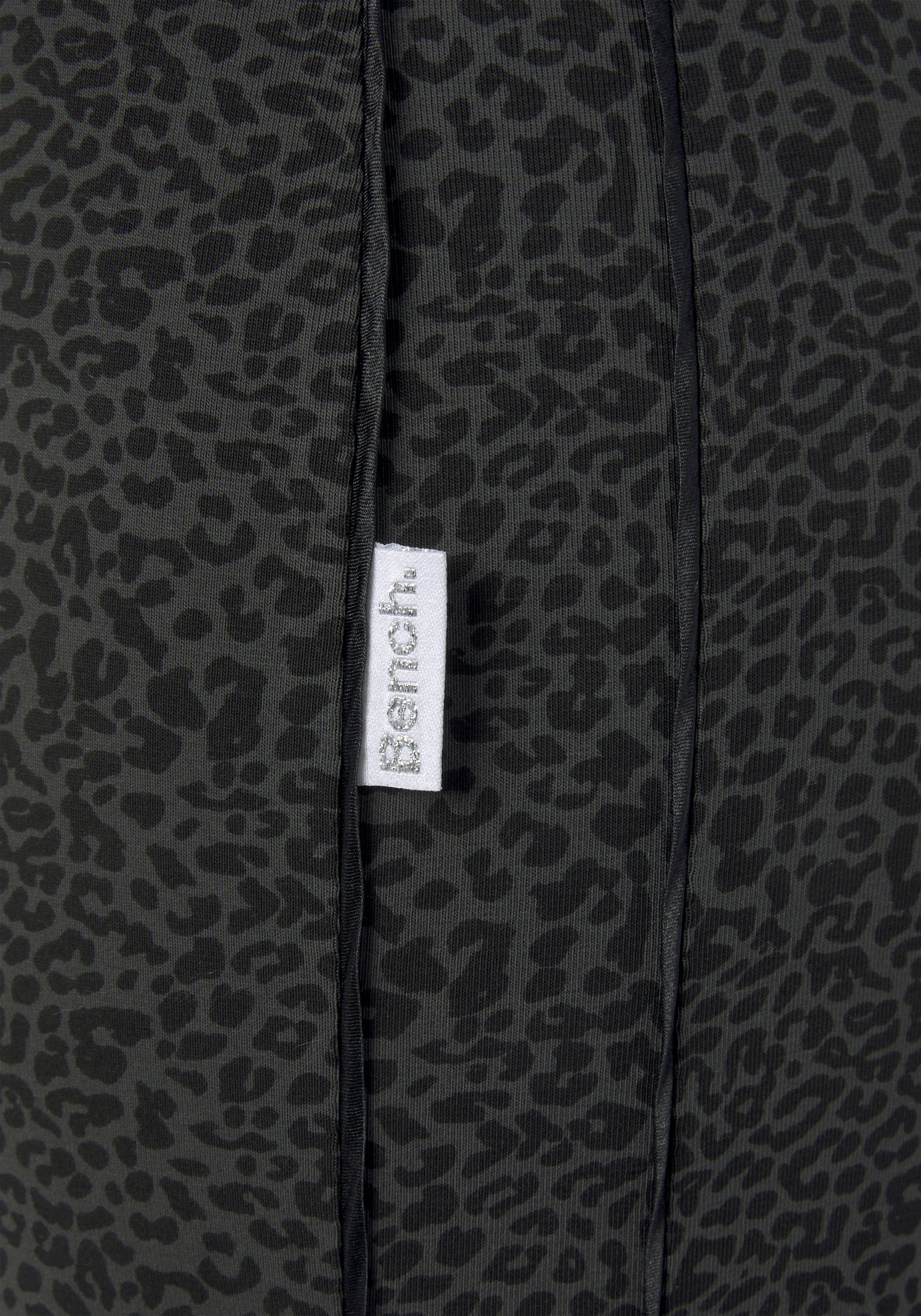 Bench. Leggings mit Leomuster und seitlichen Paspeln, Loungewear