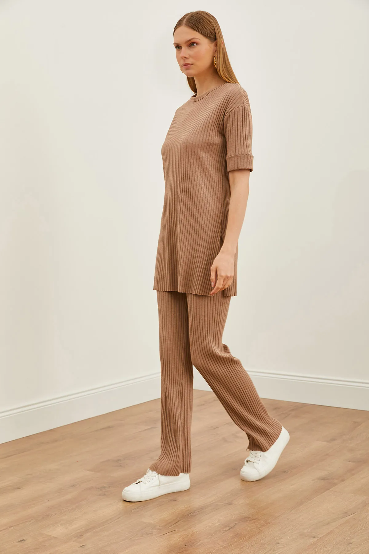 Olalook  Damen Kamel Kurzarm Unteres Oberteil Lycra Anzug TKM-19000191