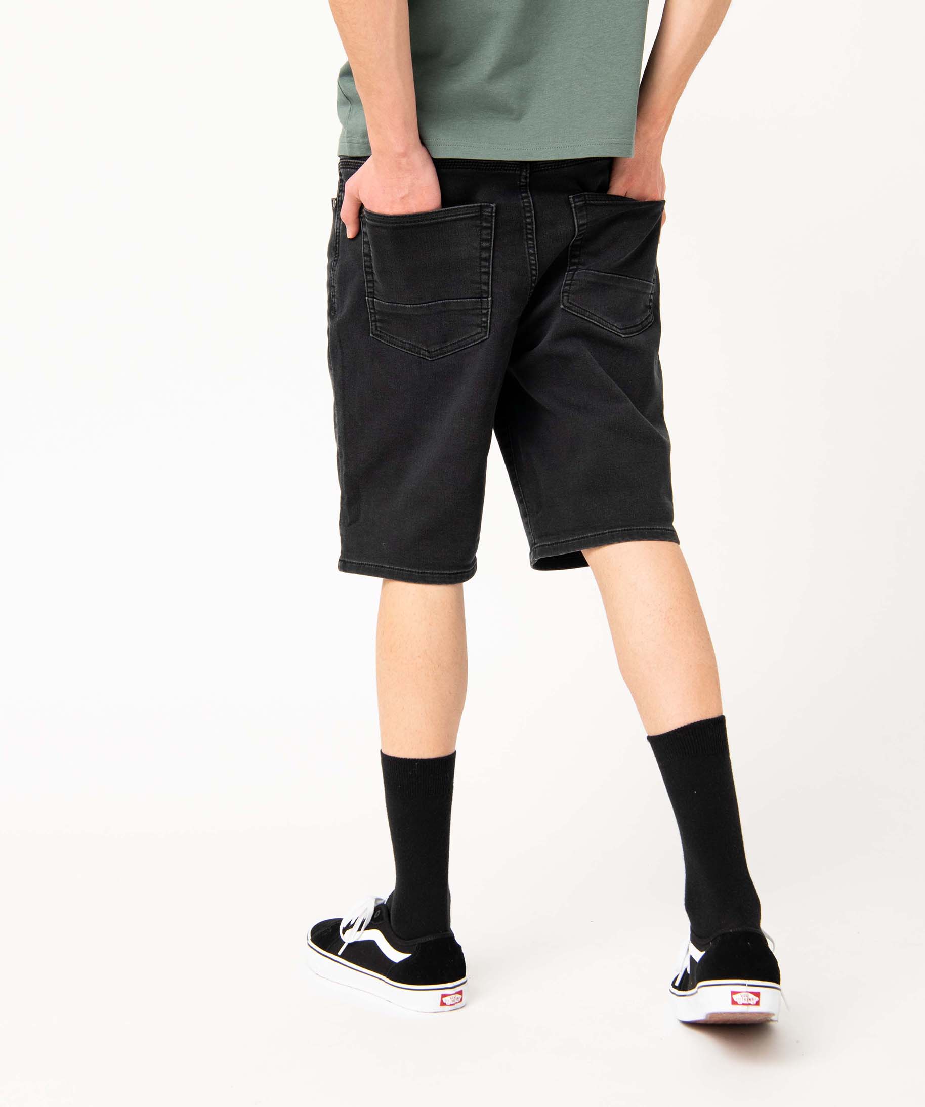 Bermuda en jean homme extensible coupe droite noir | GEMO