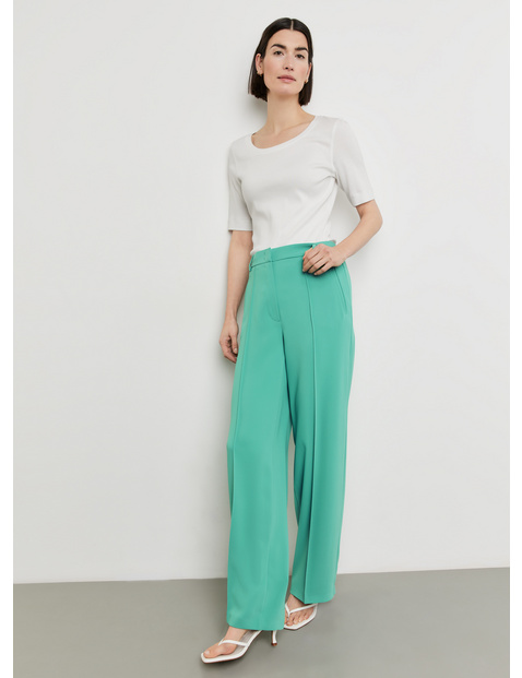 Hose mit weitem Bein und Biesen