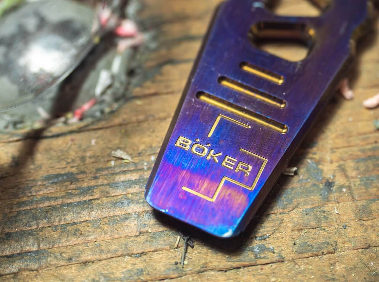 Tango Bar Titanium