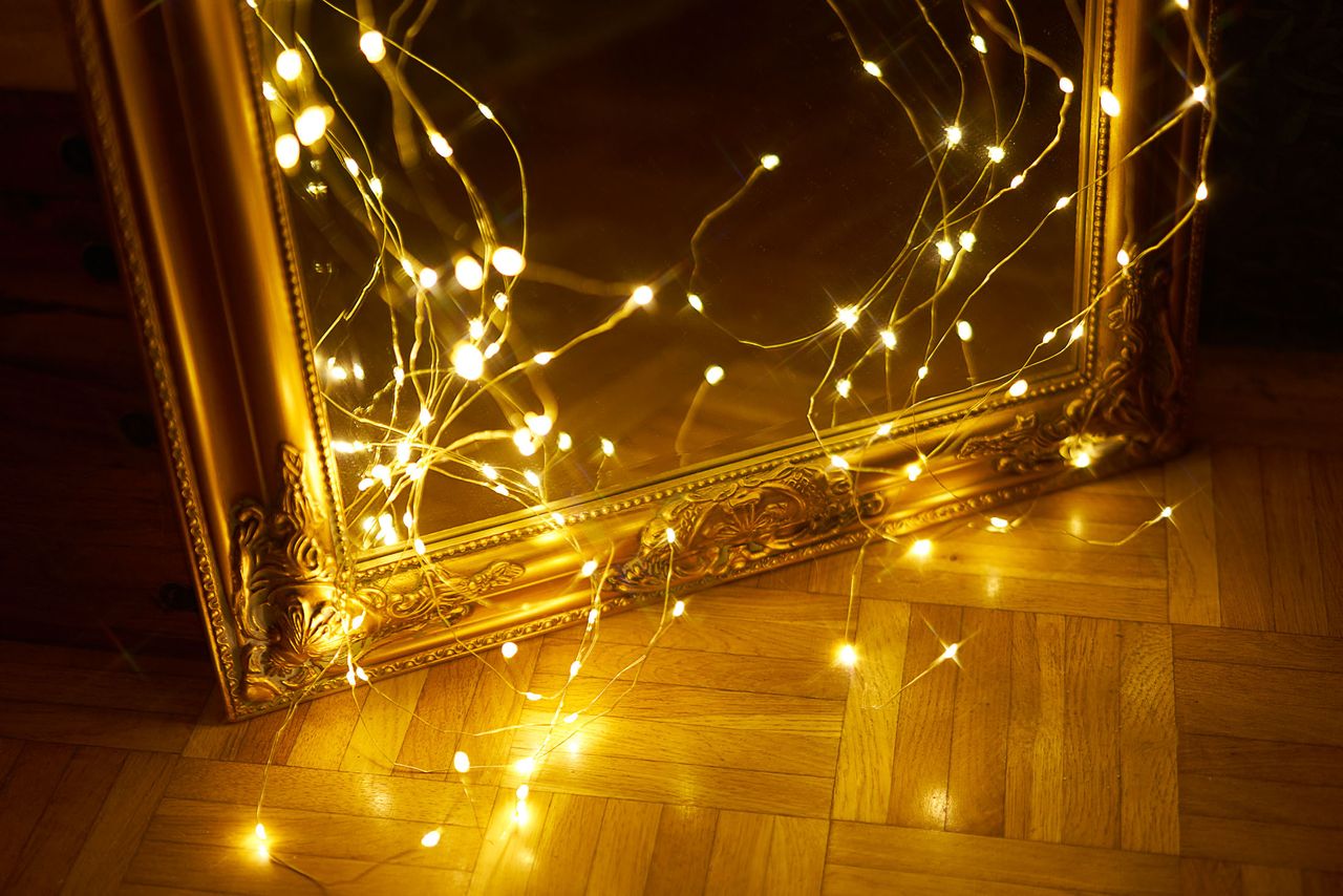 Weles AMARE LED Lichterschweif Länge pro Strang 1,9 m (zzgl. 5 m Zuleitung), LED Farbe warmweiß, für den Innen- und Außenbereich, 8 Leuchtmodi/Fernbedienung/Timer/Dimmfunktion