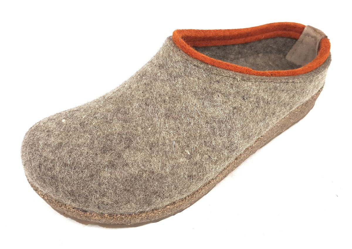 Haflinger Grizzly Kris 711056 Braun 550 Torf