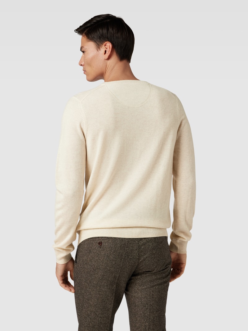 Strickpullover mit Logo-Stitching in offwhite