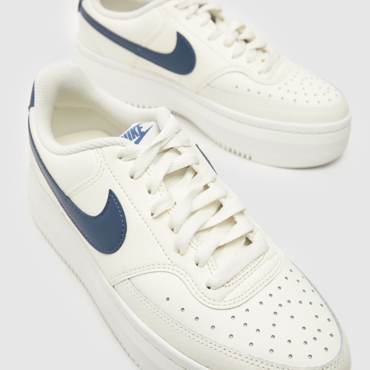 Nike Court Vision Alta – Vita och blå träningsskor