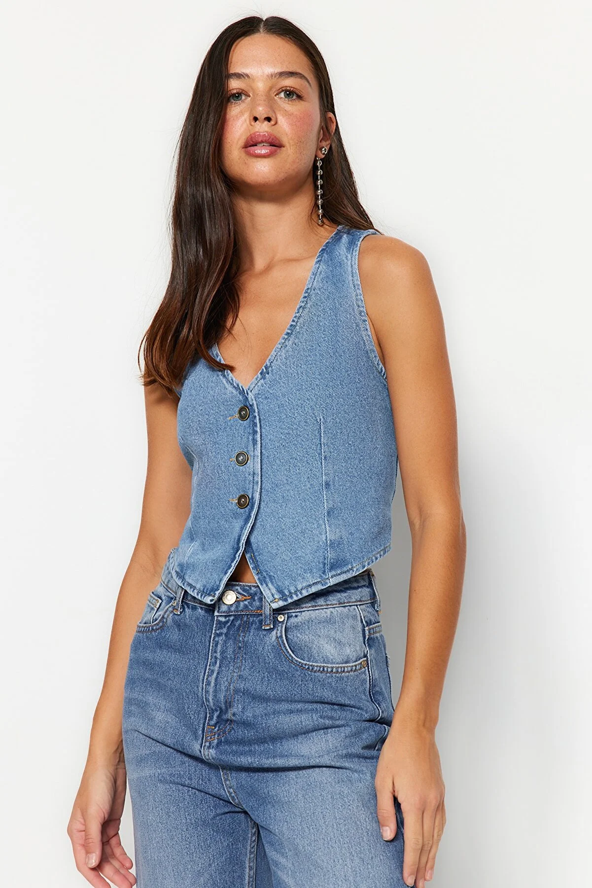 Trendyol Collection  Blaue Jeansweste TWOSS23YE00036