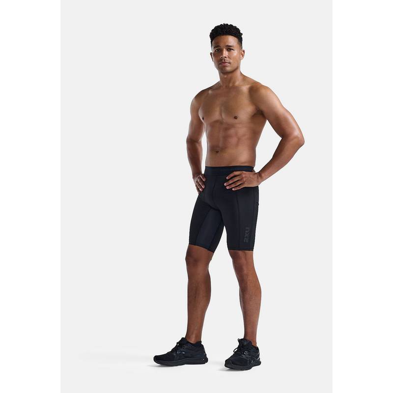 2XU Base Layer Compression Funktionsshorts Herren