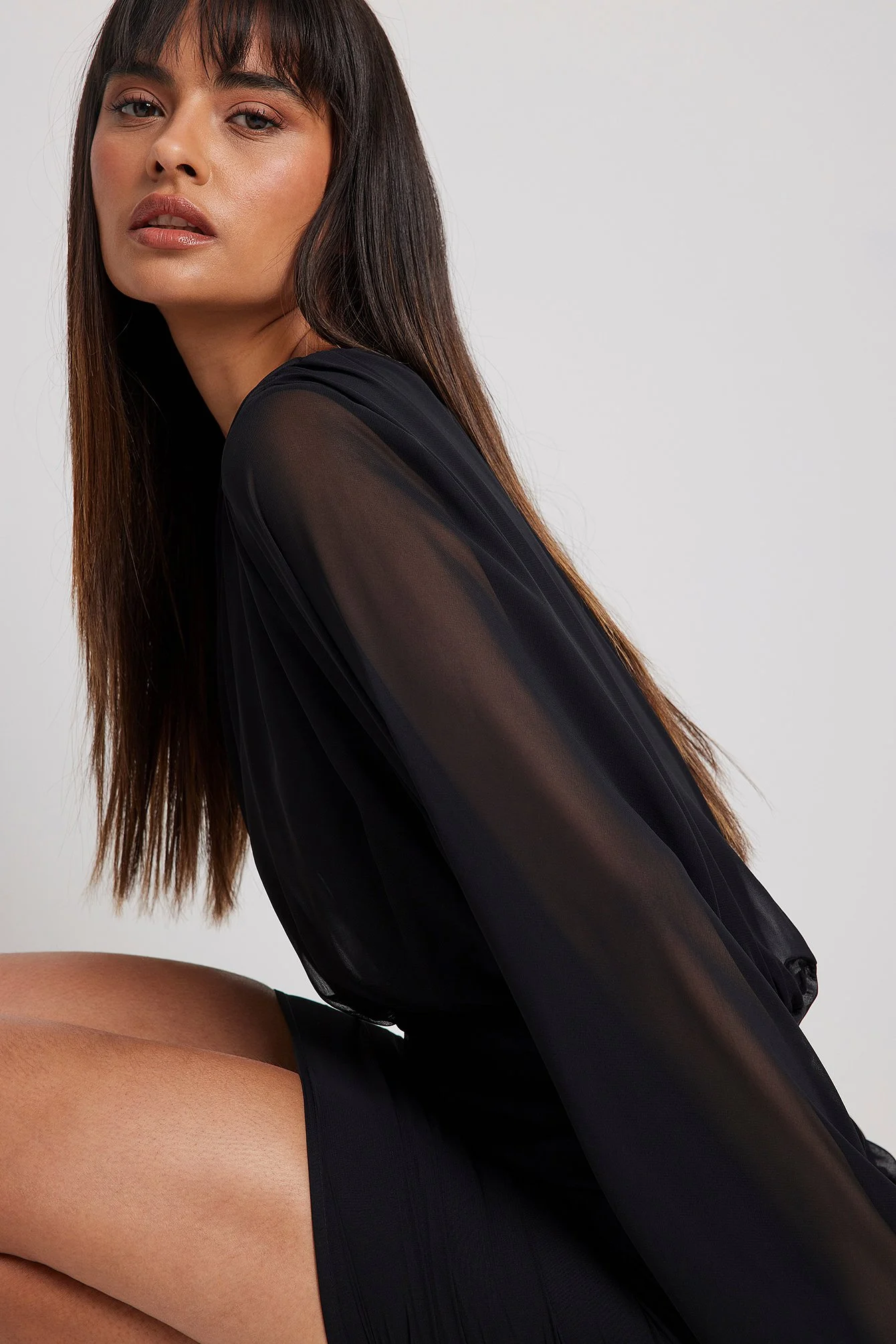 Mini-Kleid mit gesmoktem Rock
