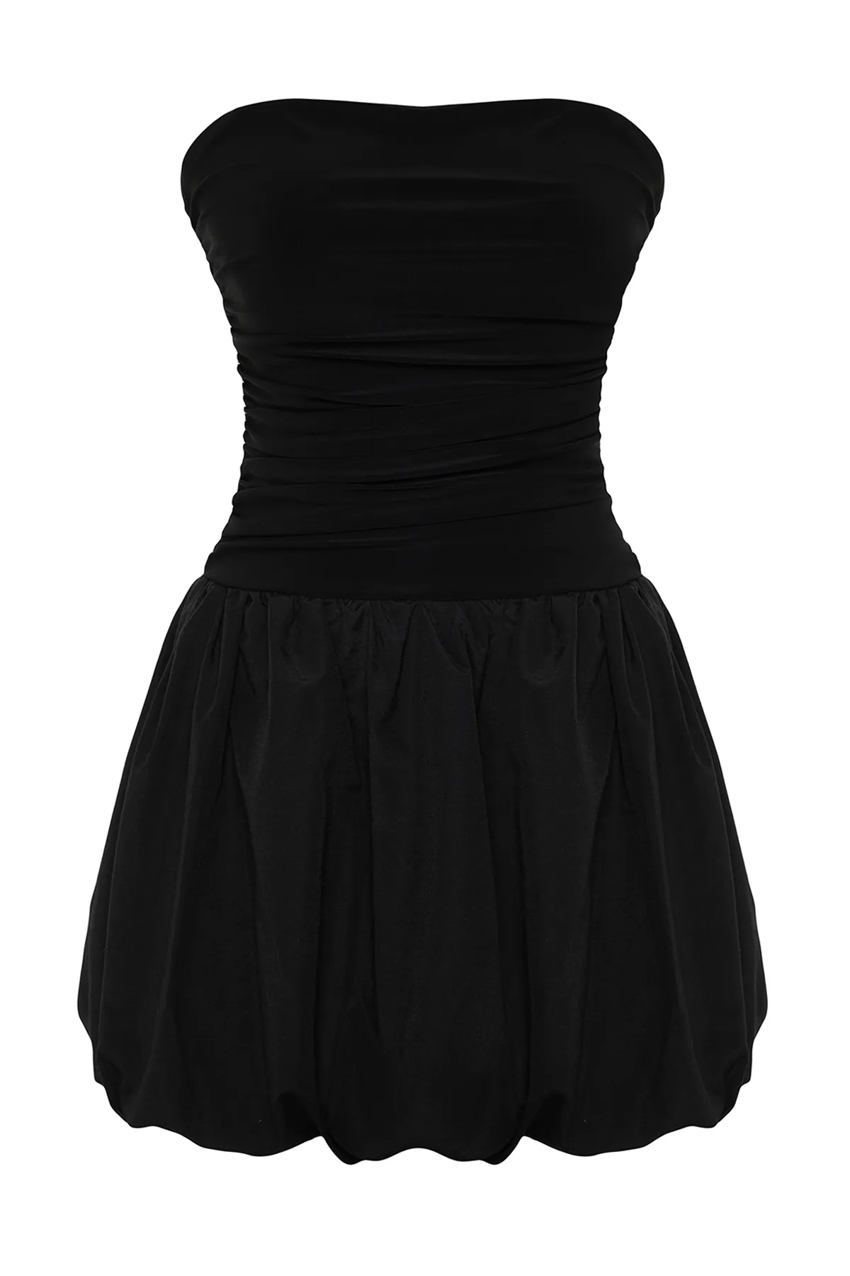 Trendyol Collection  Schwarzes Skater-Abendkleid aus Webstoff – Stilvolles und taillenbetontes Design