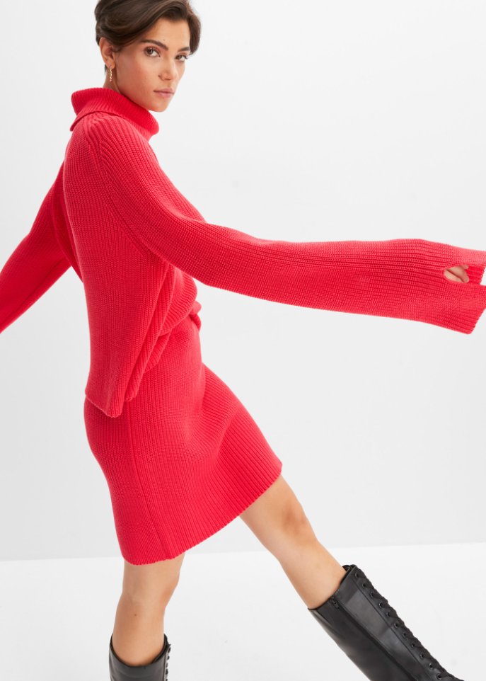 Kurzer Strickpullover mit Rollkragen
