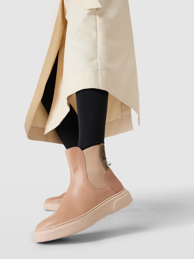 Chelsea Boots aus Leder in weiß