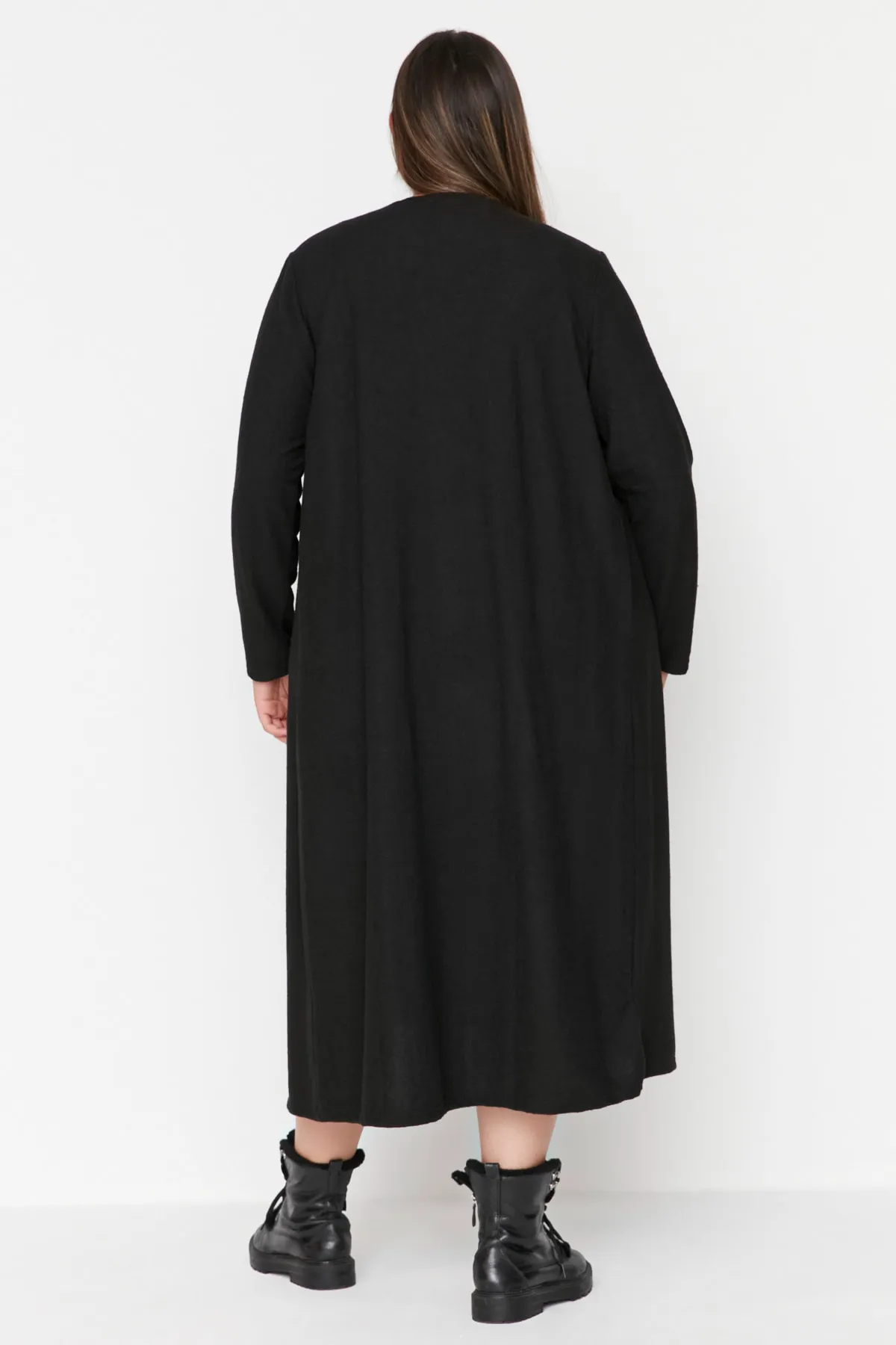 Trendyol Curve  Schwarzes, weiches Strickjacke-Kleid-Strick-2-teiliges Set TBBAW23AH00004
