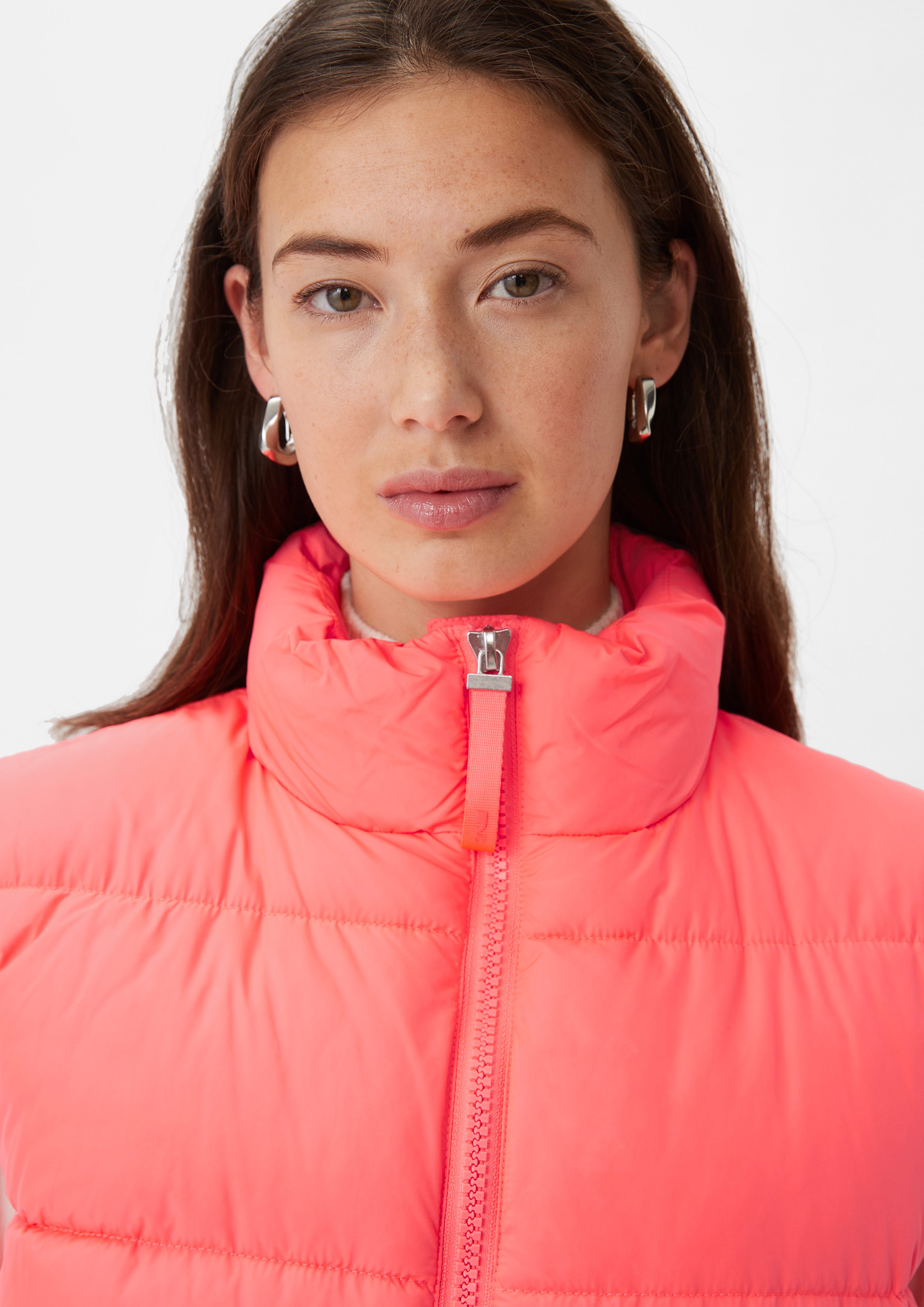 comma casual identity Funktionsweste Steppweste aus Mikrofaser Logo