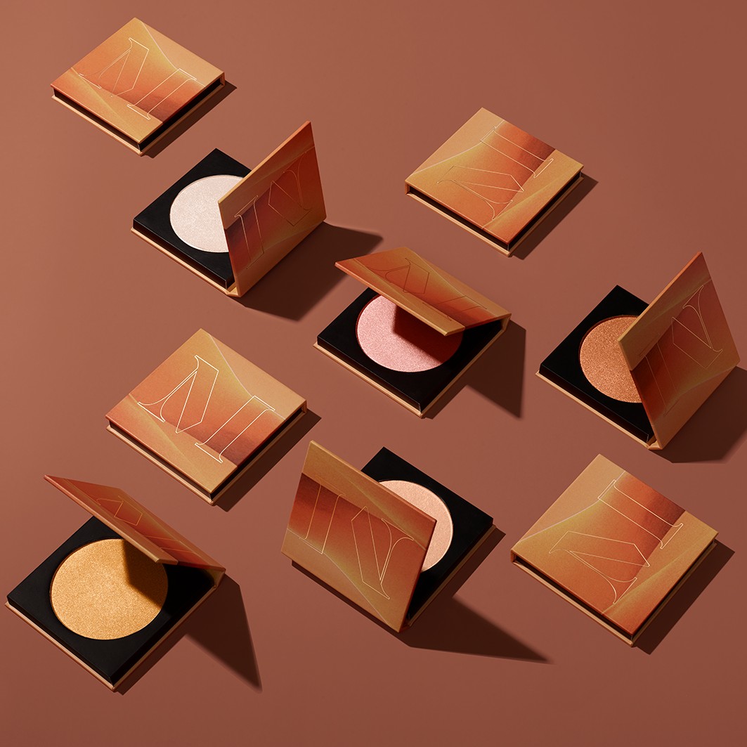 Glow Show Radiant Pressed