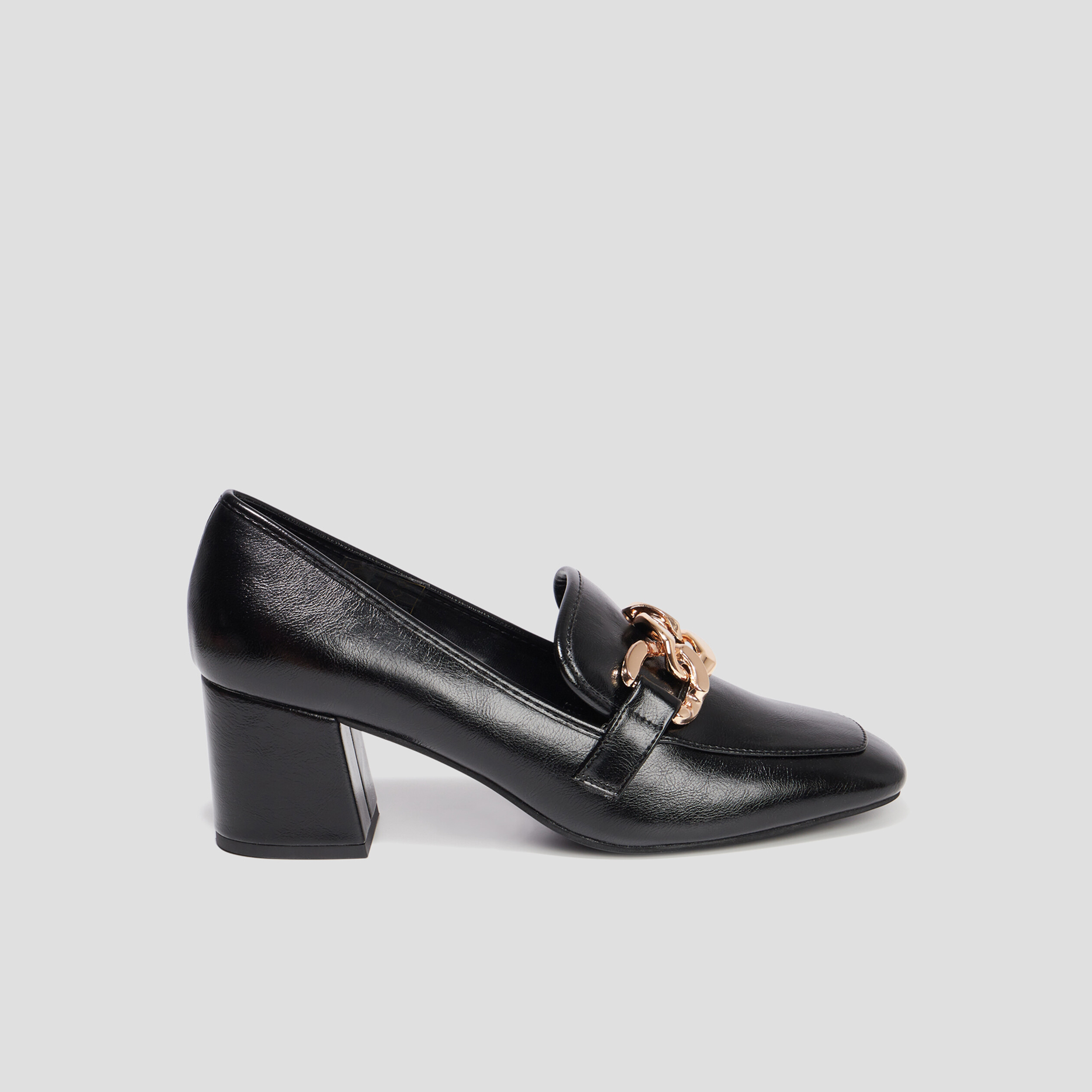 Loafers à talons détails chaînes Liberto noir femme | La Halle