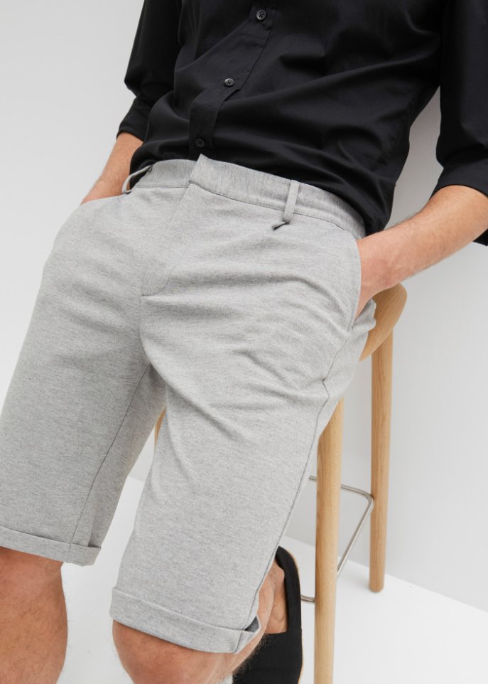 Chino-Bermuda mit Bundfalten
