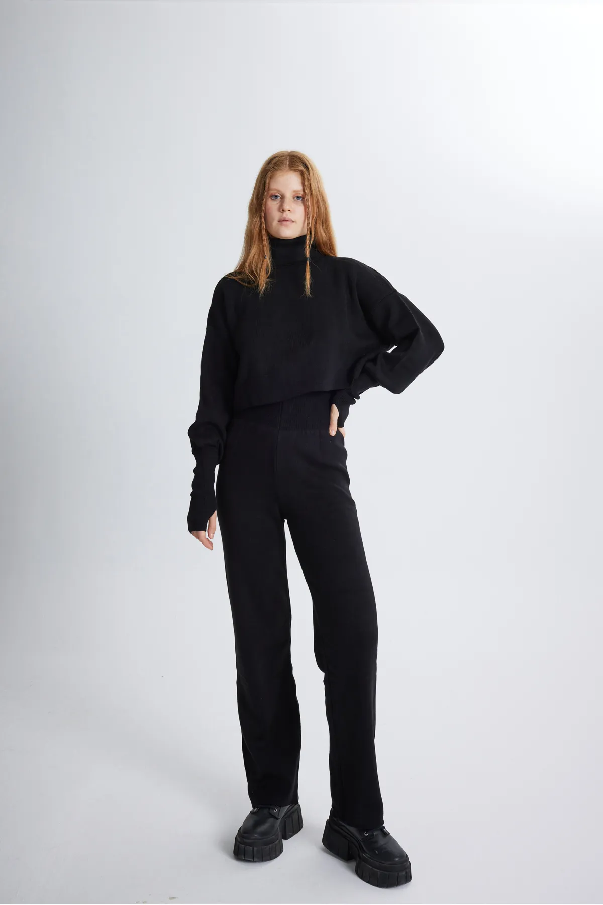 HOLLY LOLLY  Bottom Top Strickwaren Thinky Suit Schwarz