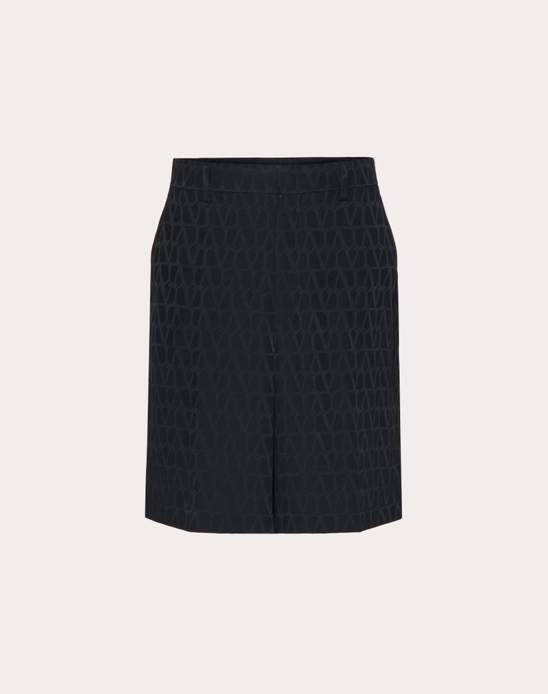 SILKEBERMUDASHORTS MED HELGENDÆKENDE IKONOGRAFISK TOILE-MØNSTER