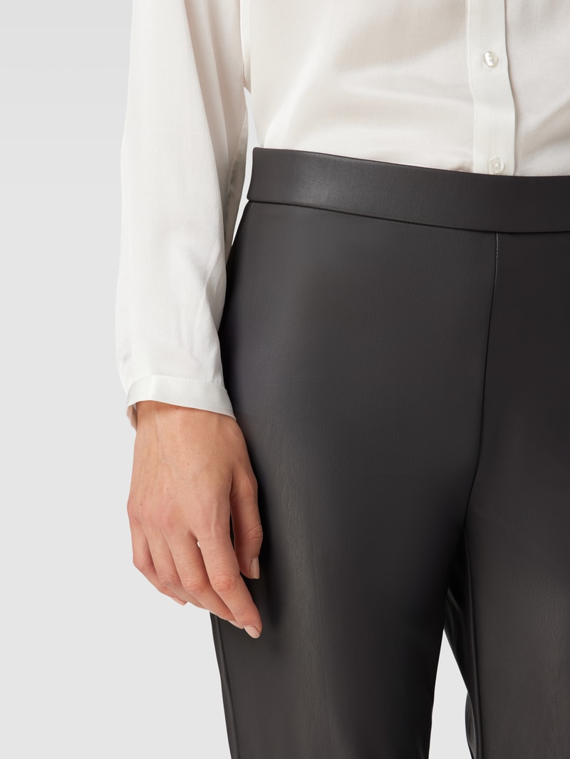 Verkürzte Hose in Leder-Optik mit elastischem Bund in dunkelgrau