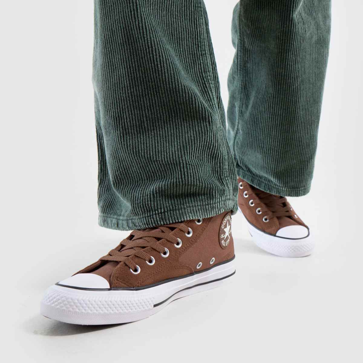 Converse All Star Malden – Bruna och vita träningsskor