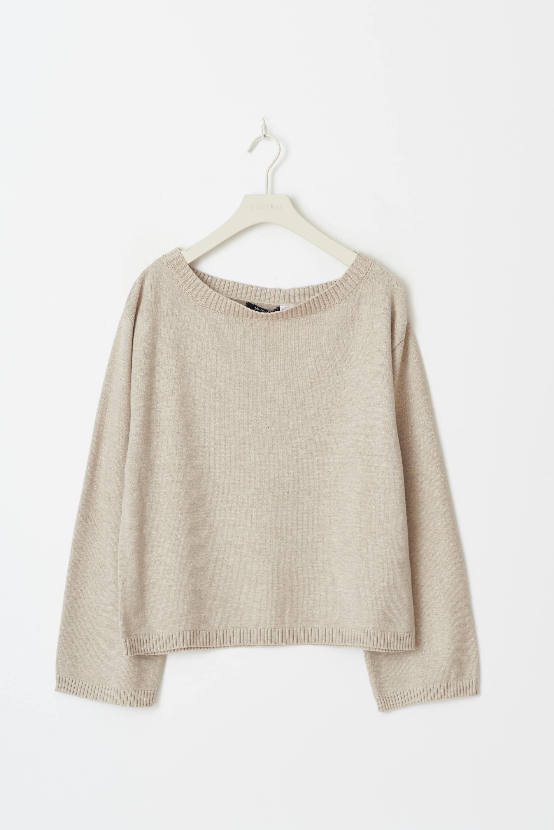 Knitted boatneck top