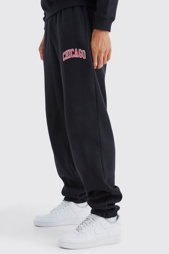 Tall Oversize Jogginghose mit Chicago-Print