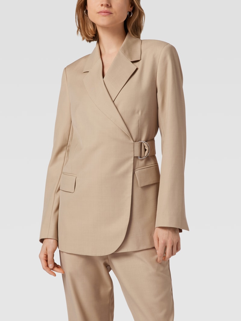 Blazer mit Pattentaschen in beige