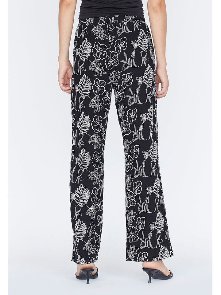 SisterS point Marlenehose in Schwarz/ Creme günstig kaufen