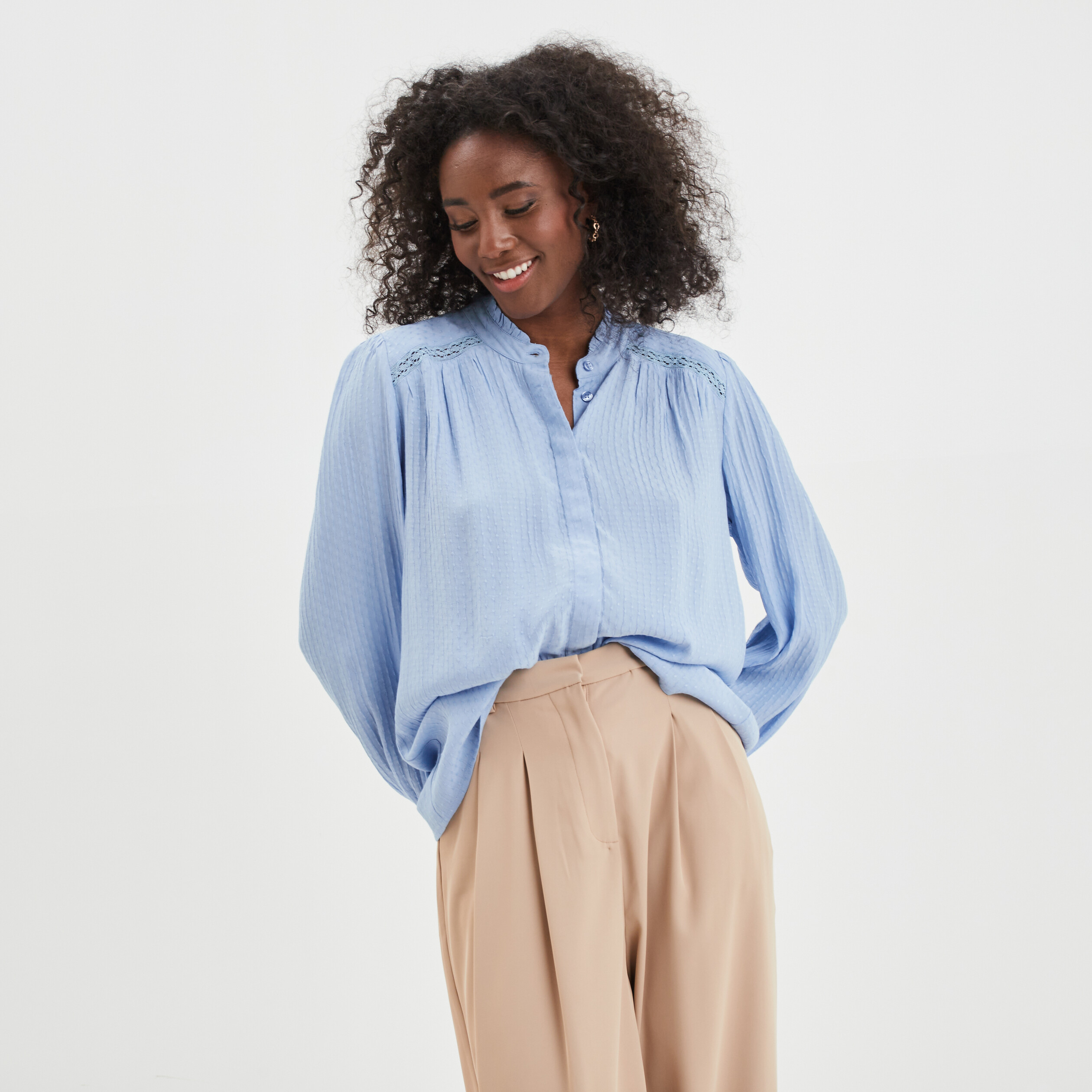 Chemise col mao à plumetis bleu clair femme | La Halle