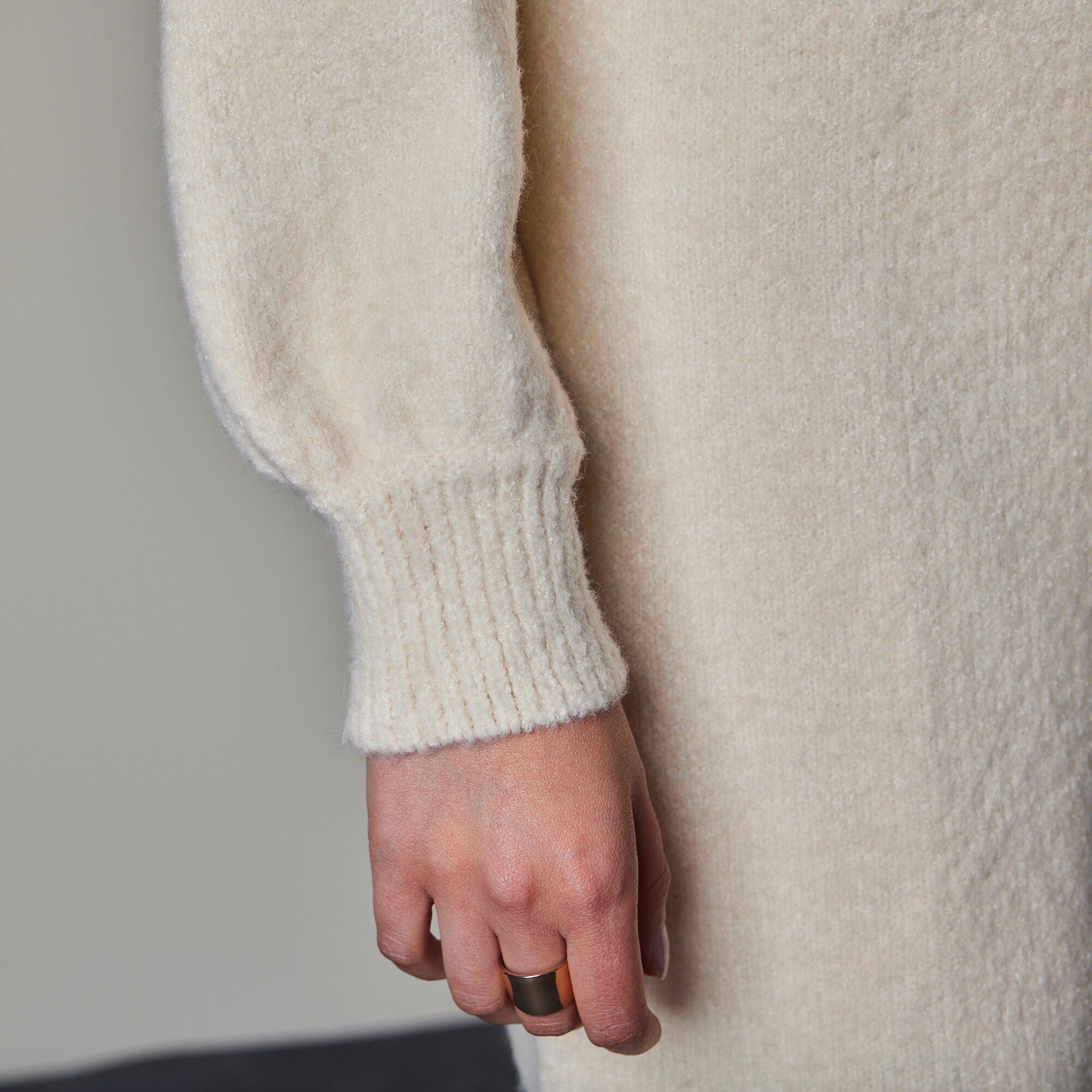 Robe-pull manches longues col boutonné