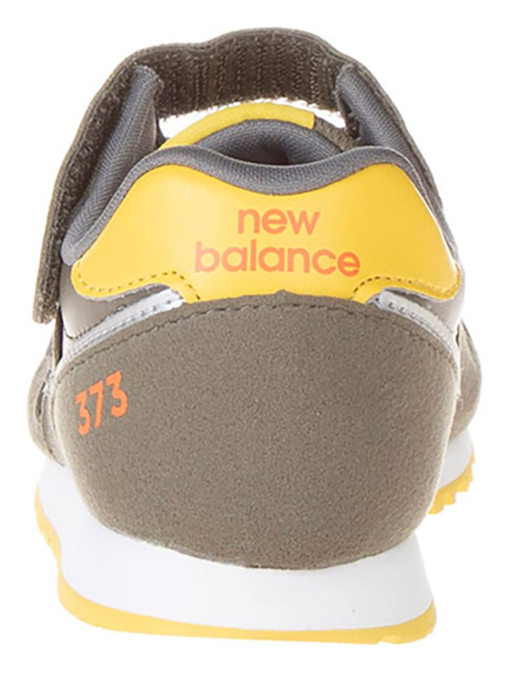 New Balance Sneakers 