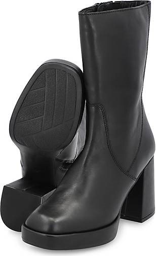 Another A Plateau-Stiefelette