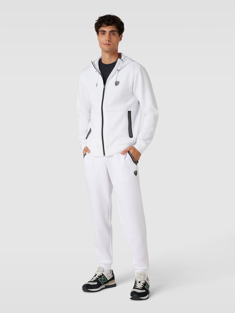 Sweatjacke mit Kontrastpaspeln in weiß